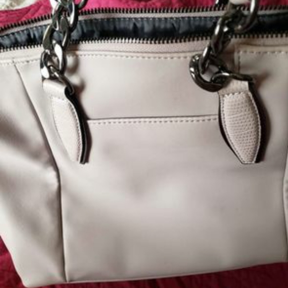 Handbag - Picture 2 of 3